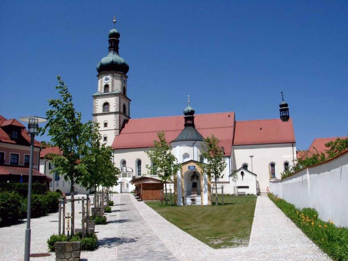 Gasthof Zum Wirt Ferienwohnung Hohenbogenblick Neukirchen beim Heiligen Blut Exteriör bild